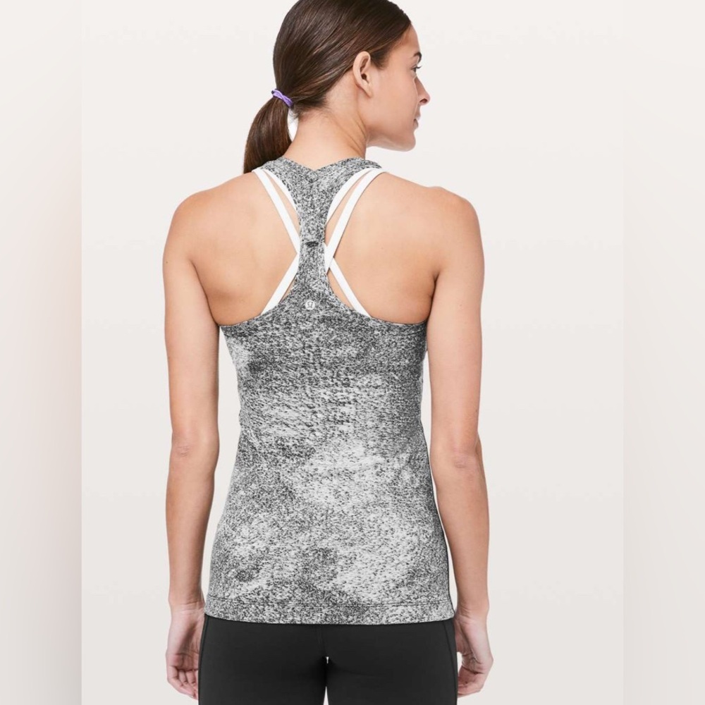 Lululemon Cool Racerback II
Luon Spray Jacquard White Black